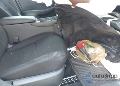 2025 Nissan Sentra S z USA, uszkodzony, nr VIN 3N1AB8BV4SY266039